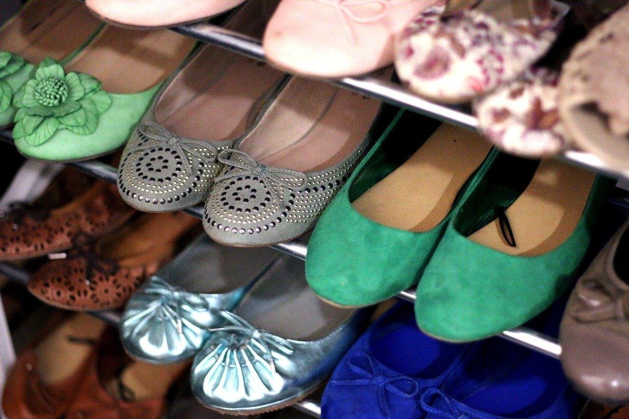 Comment porter des ballerines sans paraître ringarde ?
