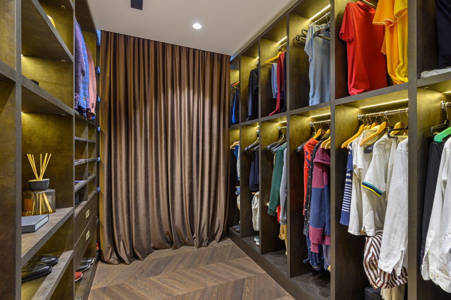 Réaliser un dressing sur mesure dans sa chambre