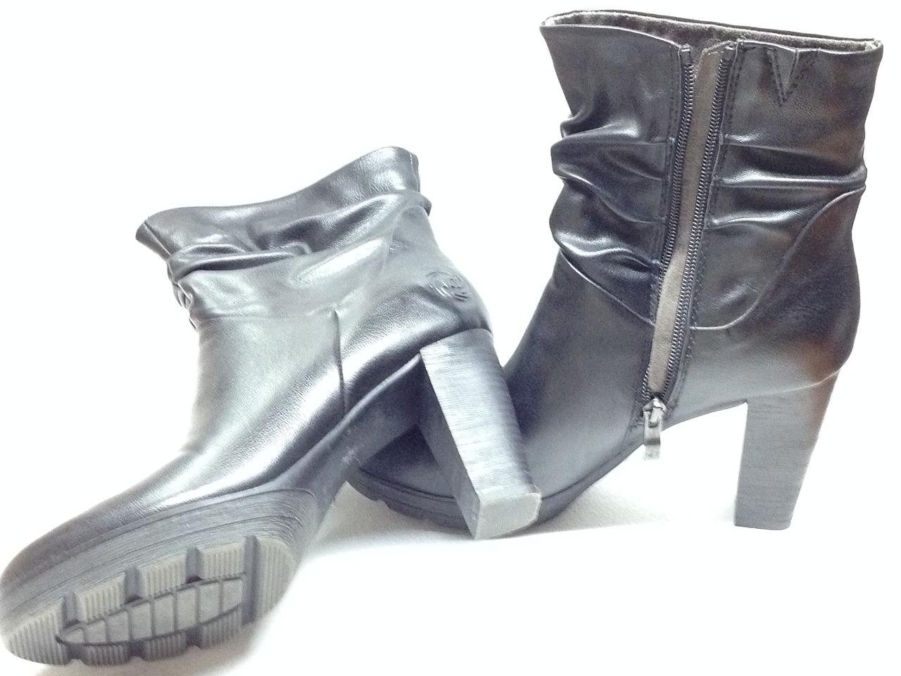 Quelles chaussures féminines pour un style rock ?